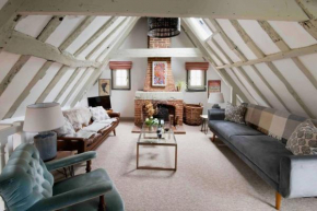 Characterful apartment in the heart of Petworth